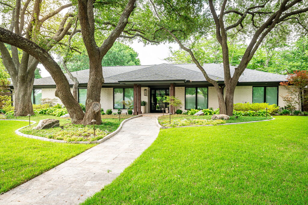 Transformative Outdoor Lighting Services for Allen, TX Homes and Businesses