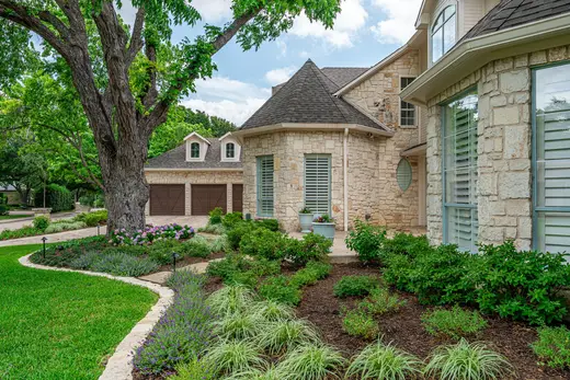Landscaping in University Park, TX