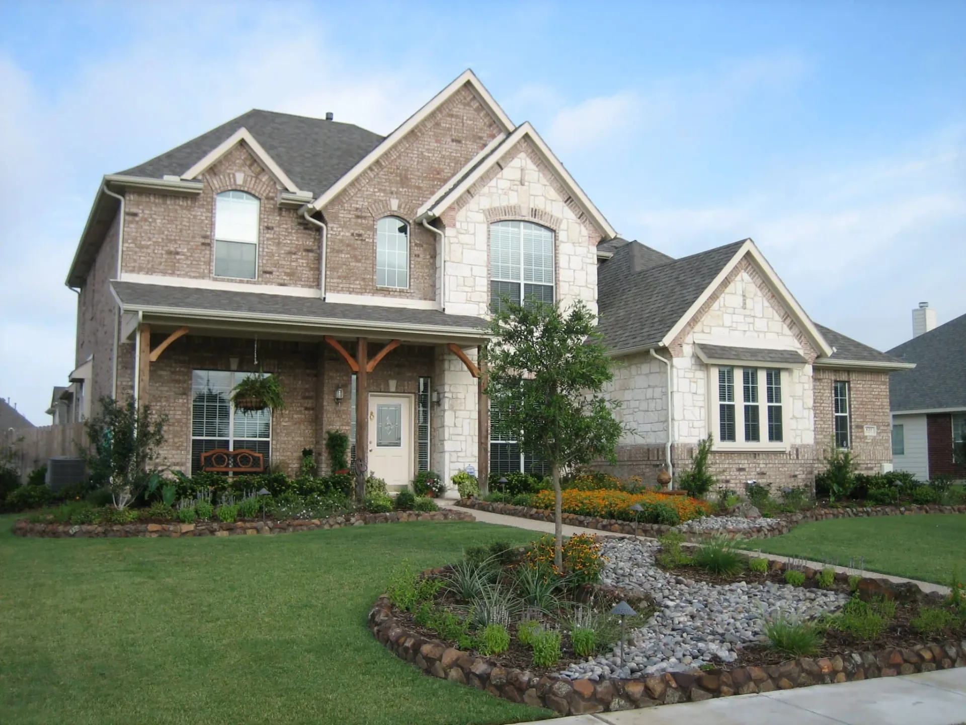 Front Yard Landscape in Murphy