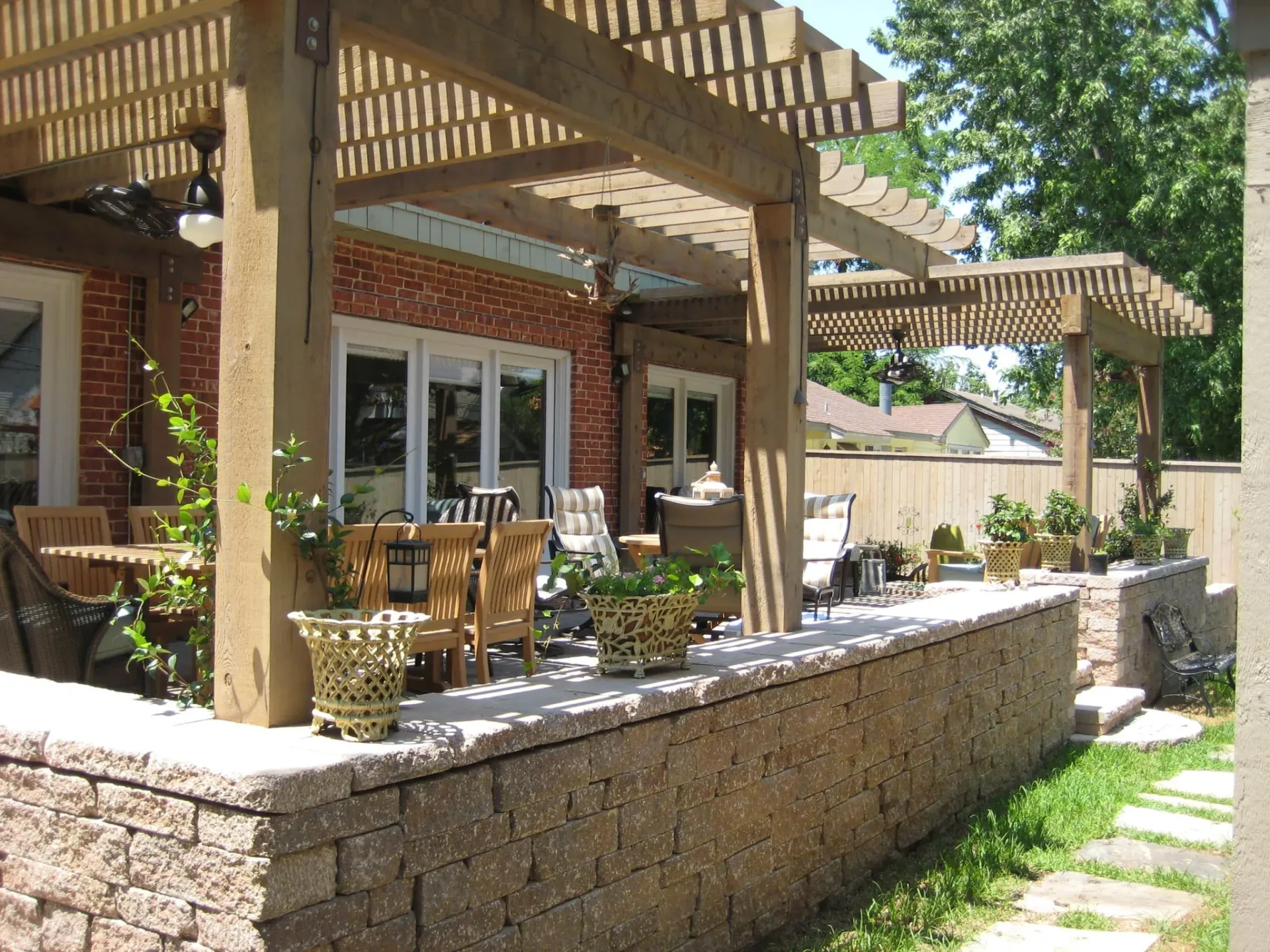 Paver Patio Wall & Fountain