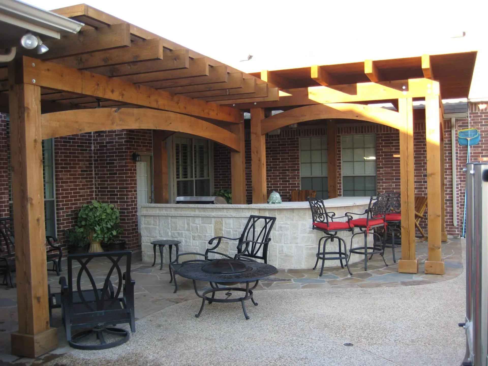 Outdoor Kitchen & Pergola