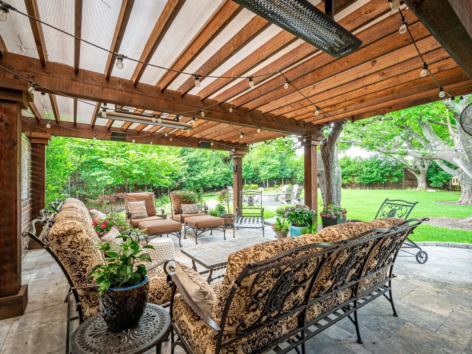 What Separates High-End Outdoor Living Projects from Standard Builds in Dallas and Plano, TX