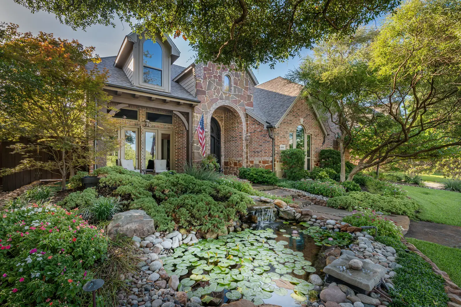 Custom landscape design and installation in Dallas, TX by Stewart Lawncare & Landscape