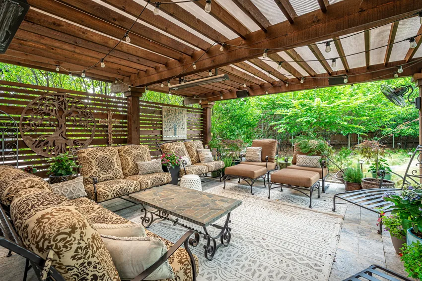 Stewart Lawncare landscape project — front lawn and beds